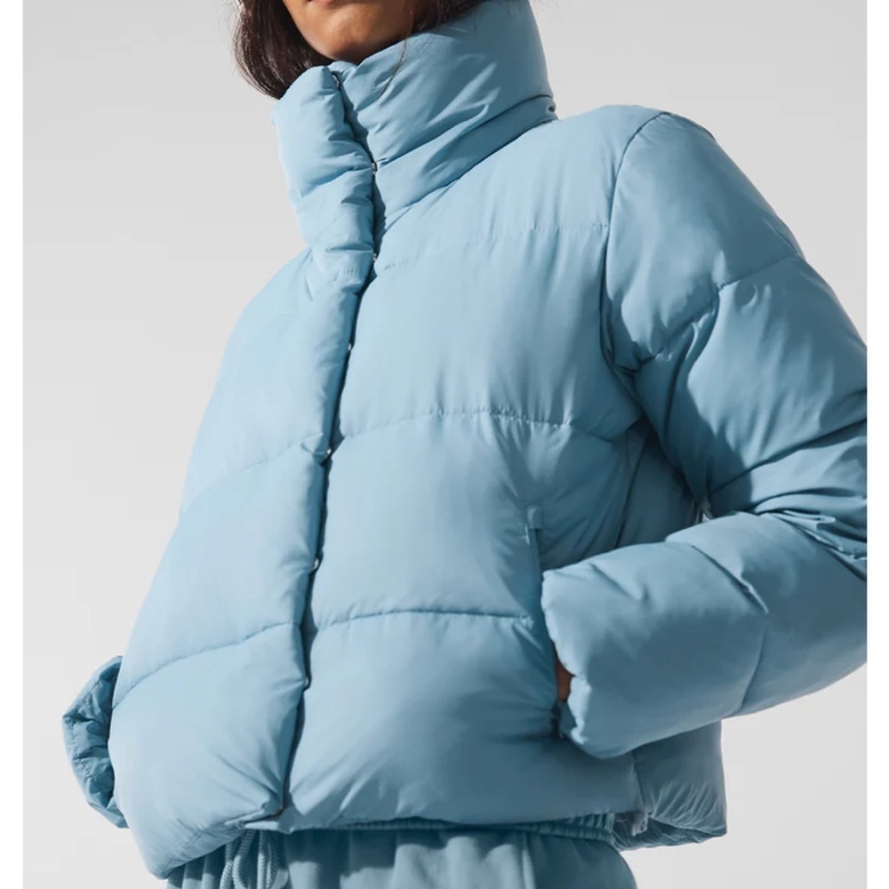 Alo Yoga Gold Rush Puffer Jacket Winter Frost Blue Full Zip Down Fill sz XS NEW - Picture 11 of 15